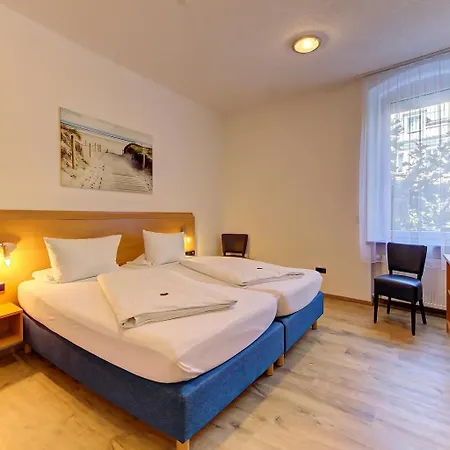 Post Hotel 3*